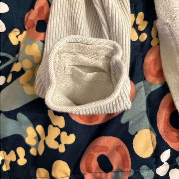 Light weight light green/mint sweater Lululemon size 6 - Picture 6 of 6